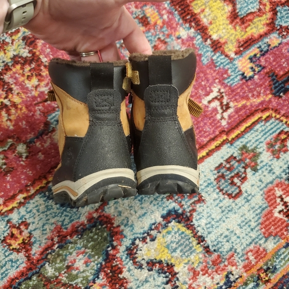 SOLD Timberland Snow Boots - Picture 3 of 6